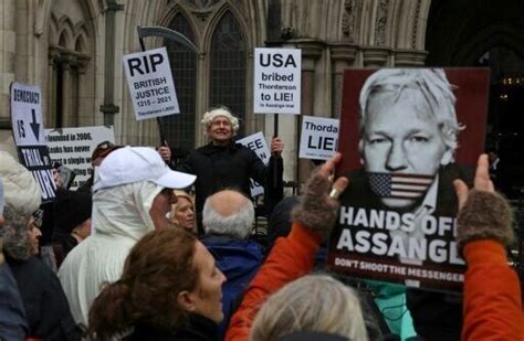 indictment against julian assange